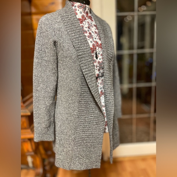 LL Bean Cardigan - Picture 2 of 13